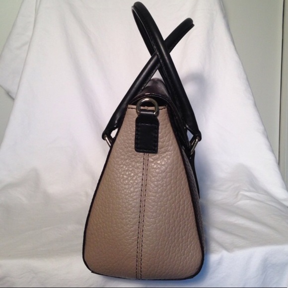 EUC Kate Spade Medium Purse - Picture 2 of 4